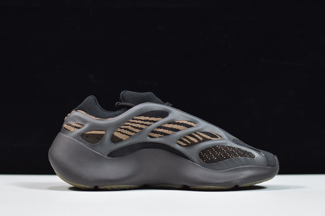 Yeezy 700 V3 “Clay Brown”