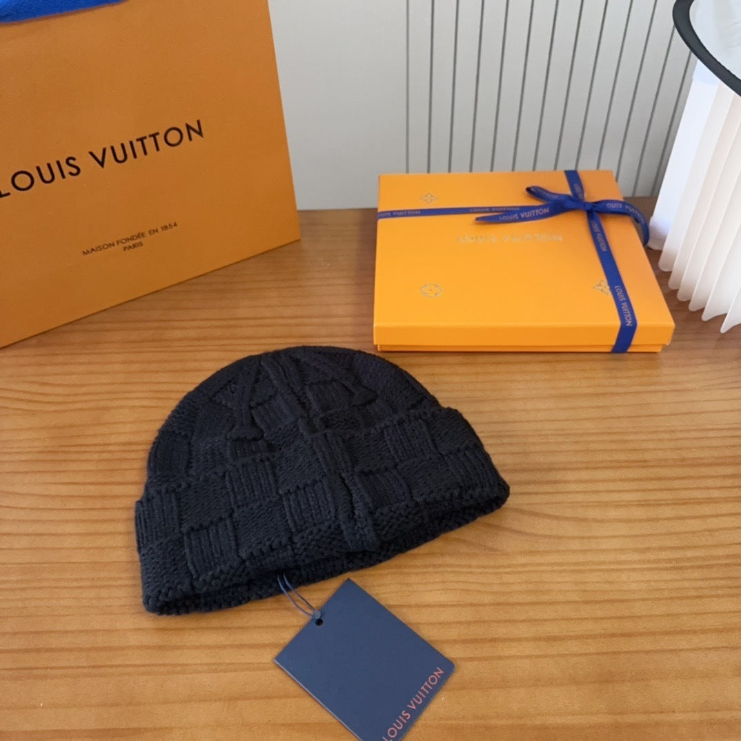 Louis Vuitton Damier Beanie "Black"