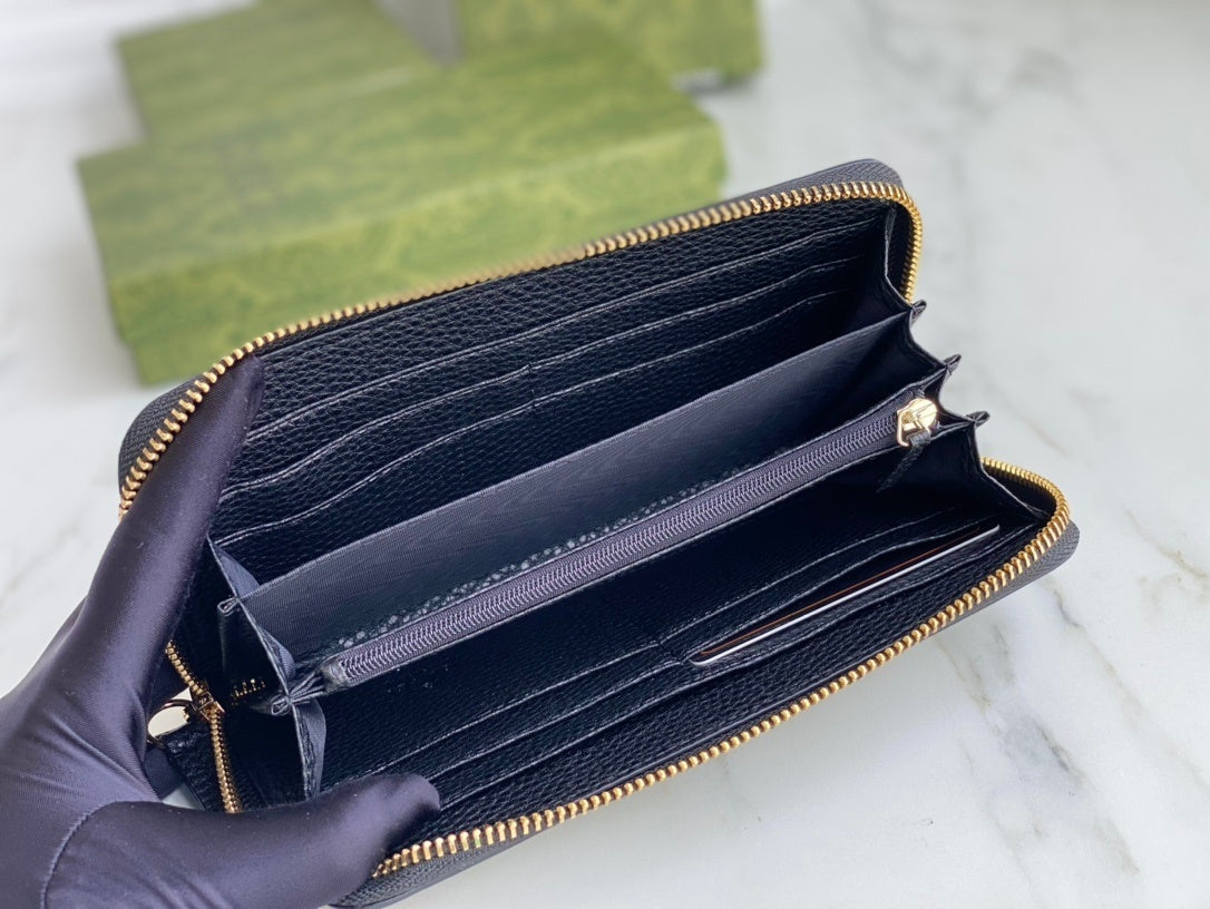 Gucci Bi-colour GG Marmont Zip Around Wallet