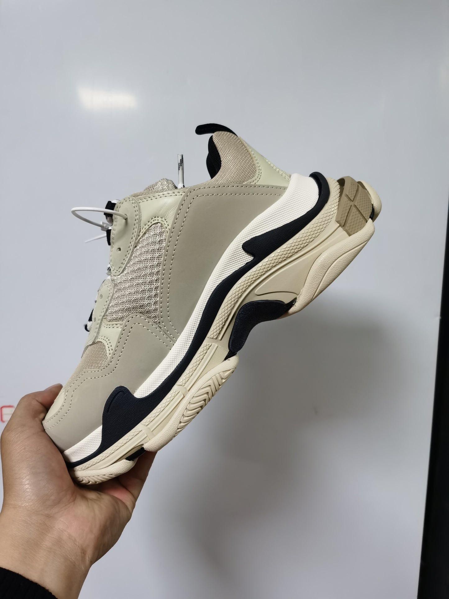 Balenciaga Triple S "Vanille"