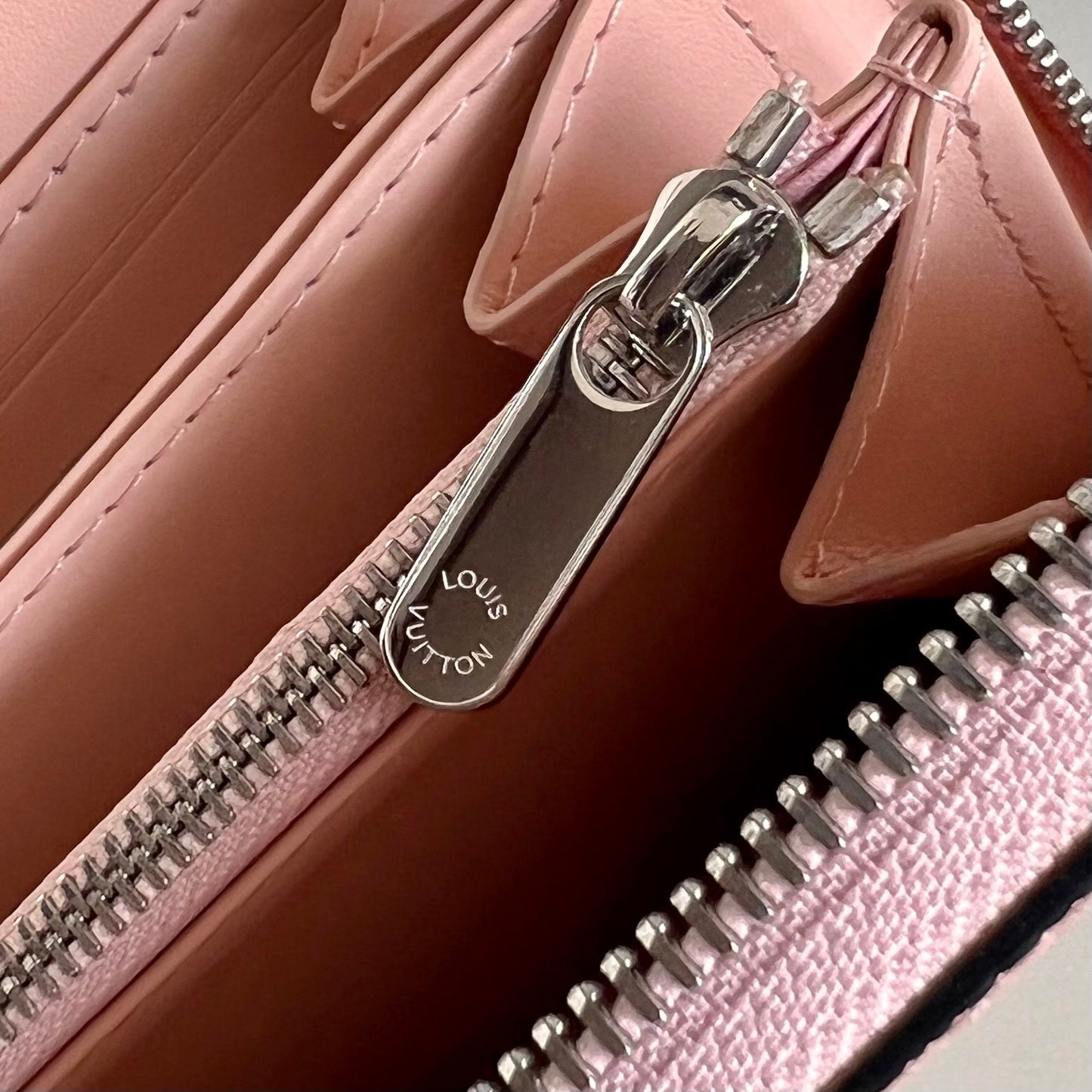 Louis Vuitton Zippy Wallet "Mahina Leather"
