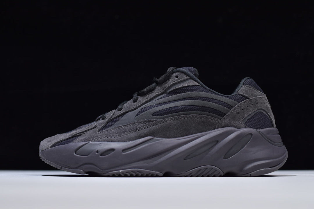 Yeezy 700 V2 "Vanta"