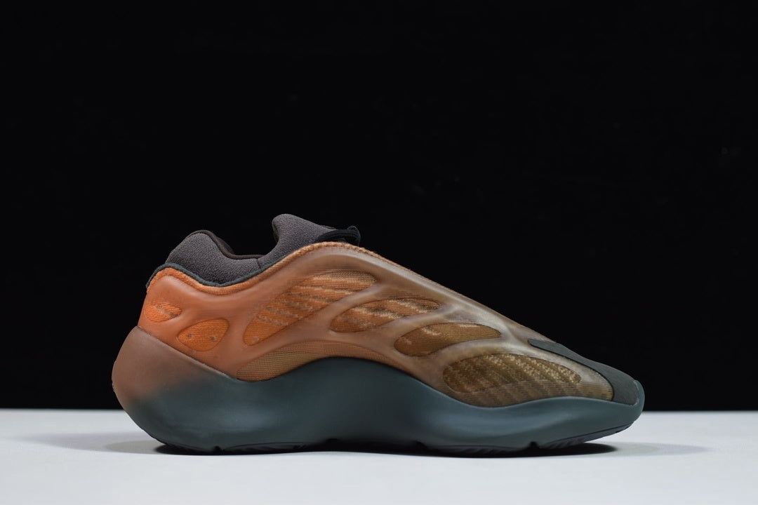 Yeezy 700 V3 "Copper Fade"