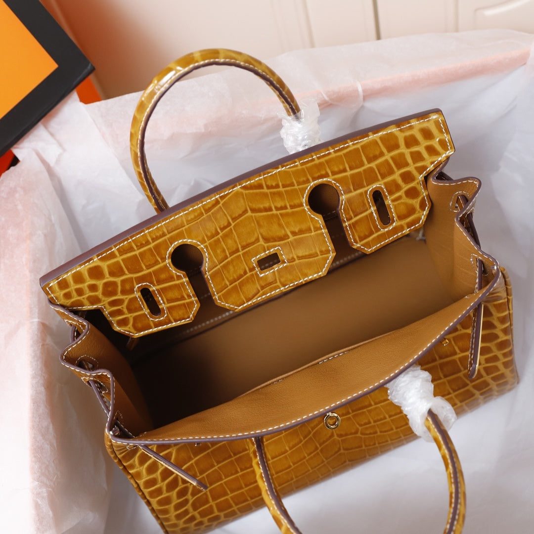 Hermès Crocodile Birking 35