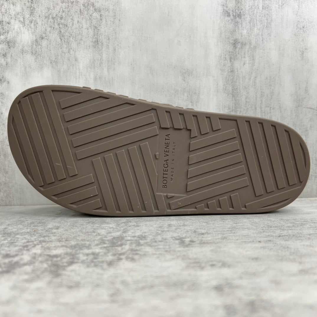 Bottega Veneta Slides "Brown"