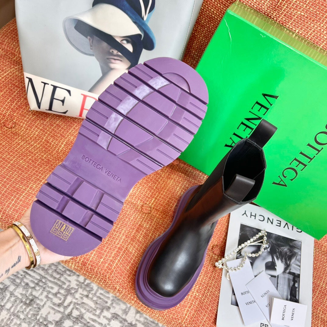 Bottega Veneta Tire Chelsea Boots "Black-Purple"