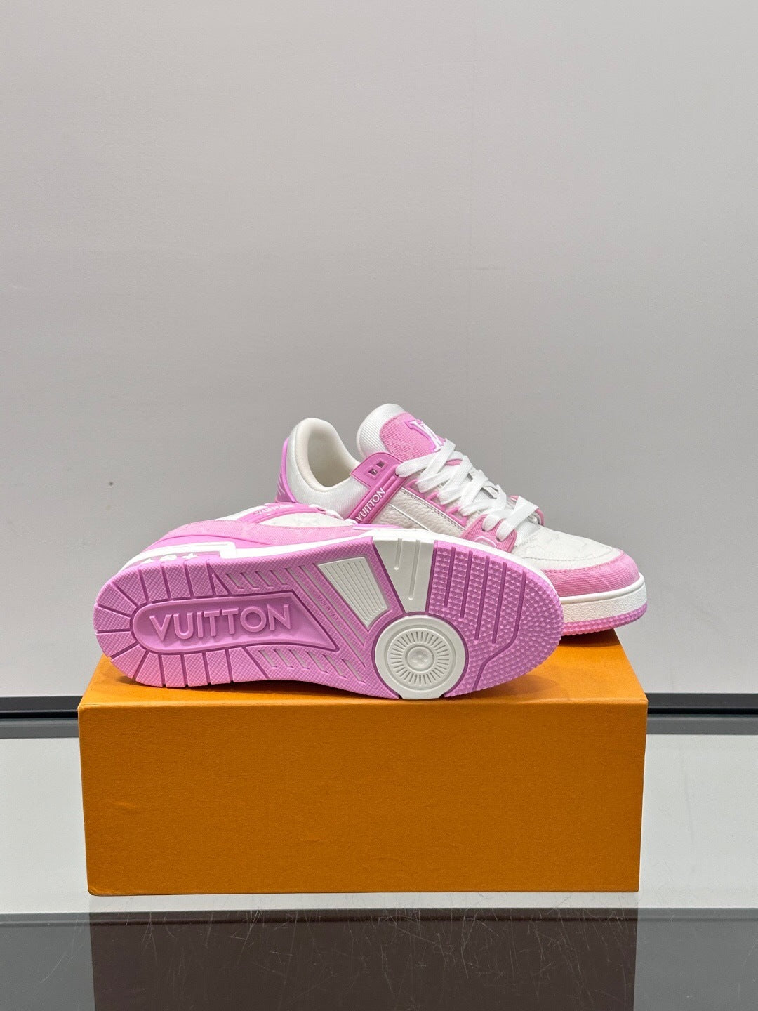 Louis Vuitton LV Trainers "Pink Denim-White"