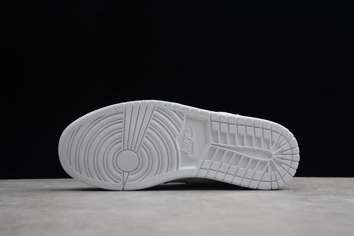 Air Jordan 1 Retro Low "Pure Platinum"