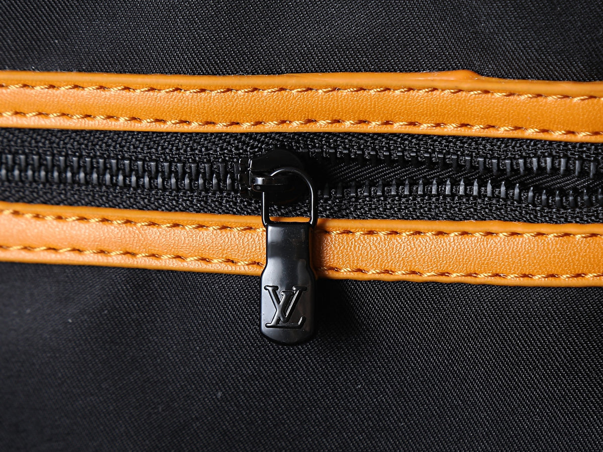 Louis Vuitton Keepall Bandoulière 50