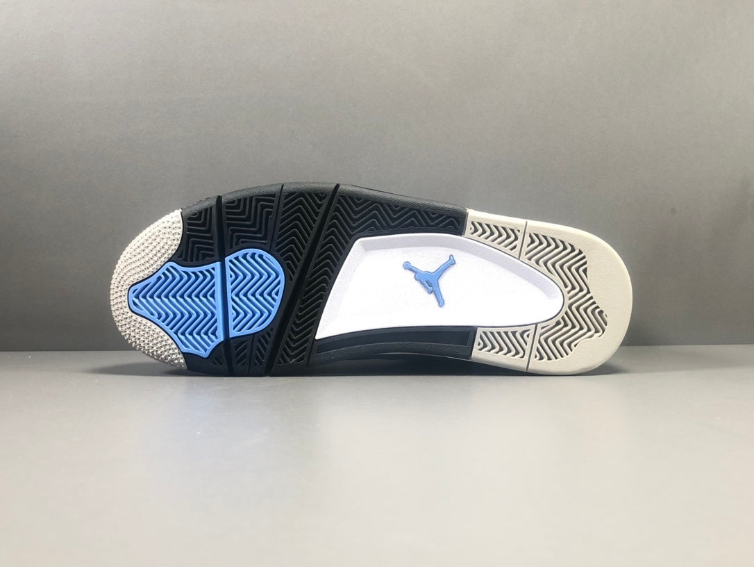 Air Jordan 4 Retro "University Blue"