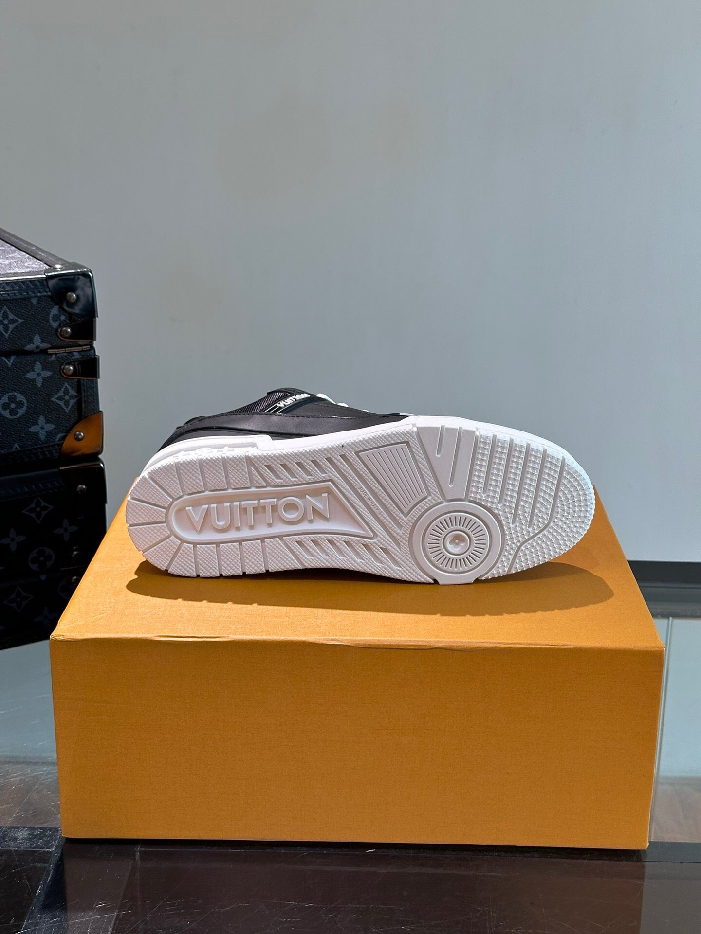 Louis Vuitton LV Trainers "Black"