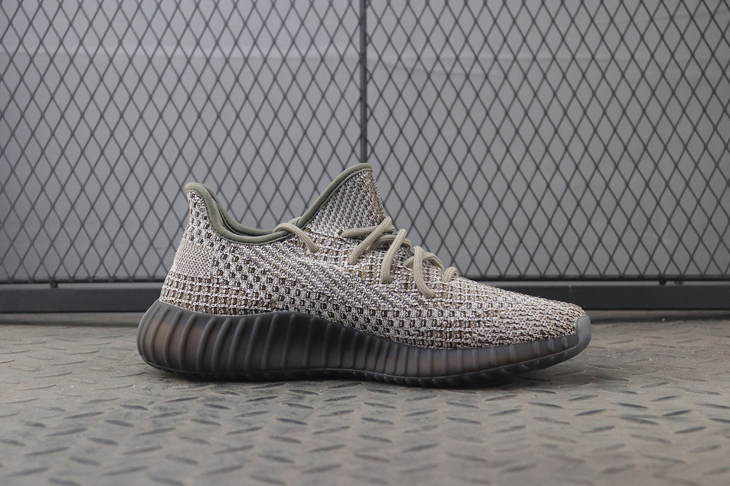 Yeezy 350 V2 "Ash Stone"