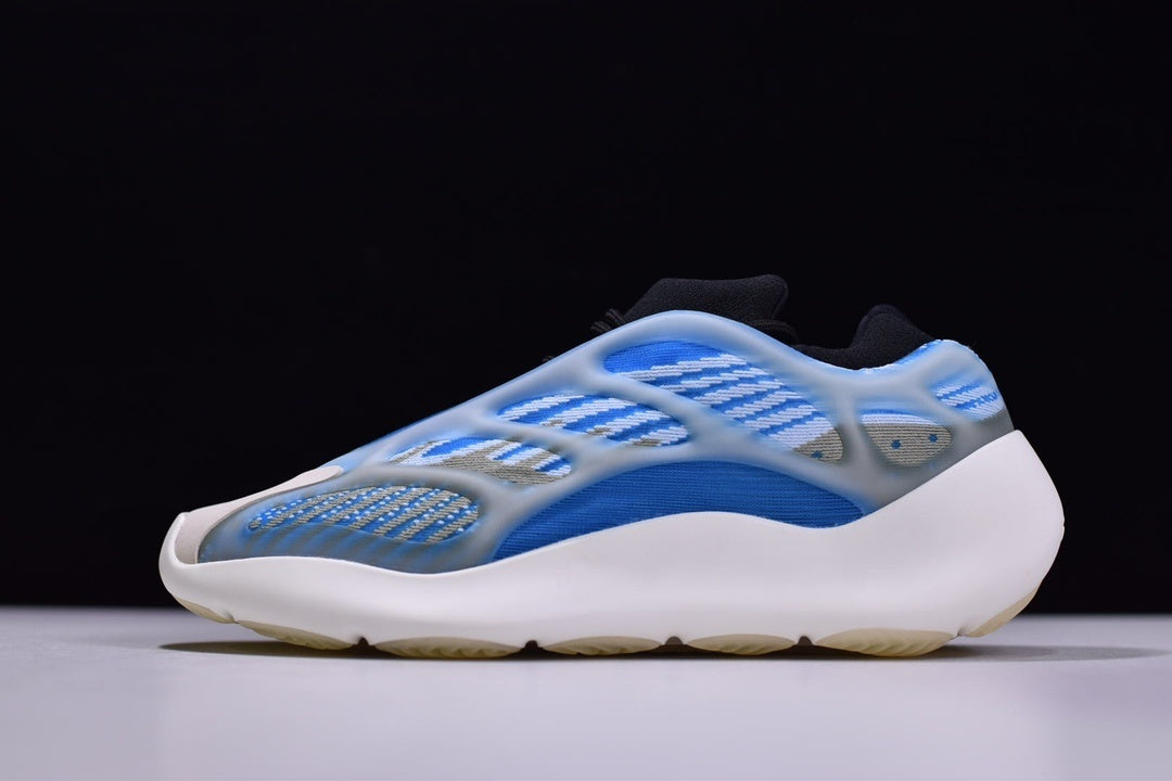 Yeezy 700 V3 "Arzareth"