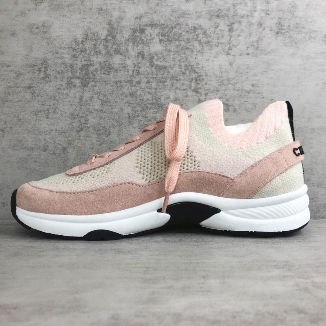 Chanel Interlocking CC "Beige-Pink"