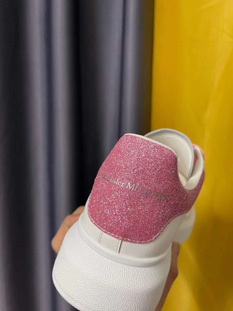 Alexander McQueen Oversized "White-Pink Glitter"