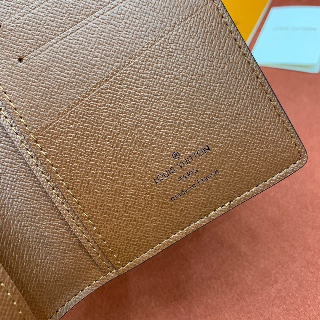 Louis Vuitton Brazza Wallet