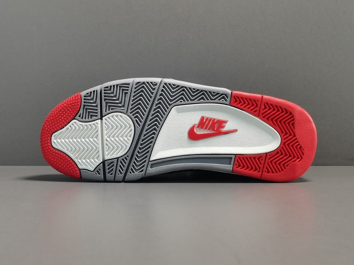 Air Jordan 4 Retro "Bred"