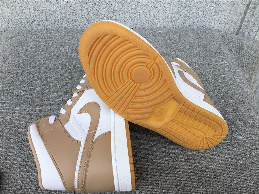 Air Jordan 1 Mid "Tan Gum"