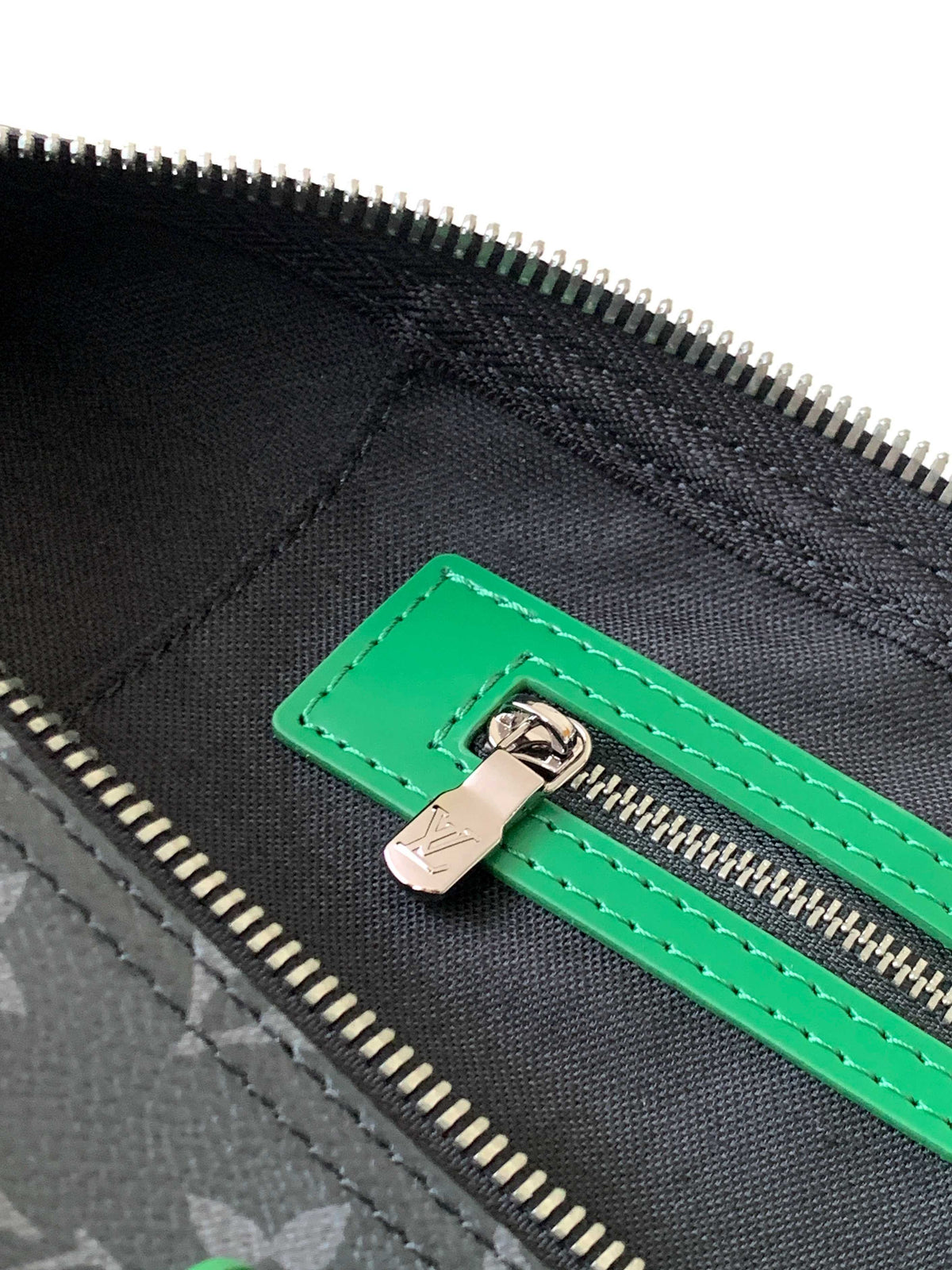 Louis Vuitton Keepall Bandoulière 50