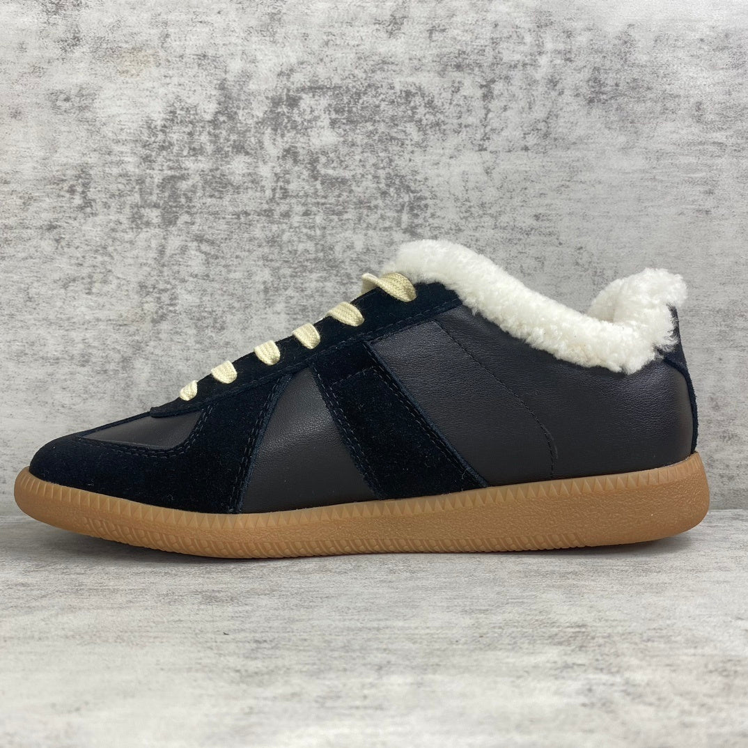 Maison Margiela Replica "Black"