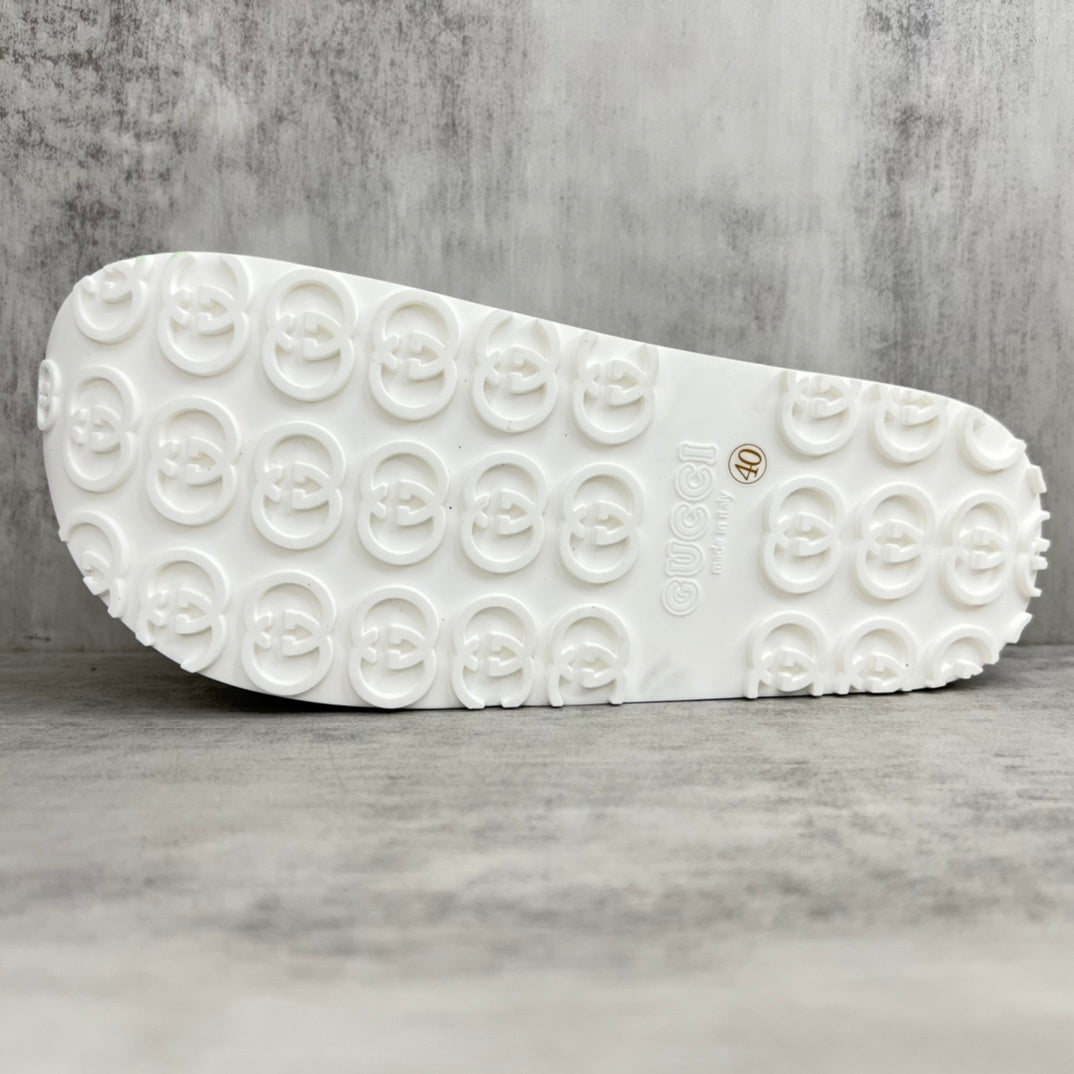 Gucci Slides "White-Silver"