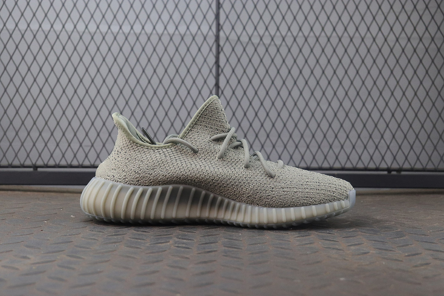 Yeezy 350 V2 "Granite"