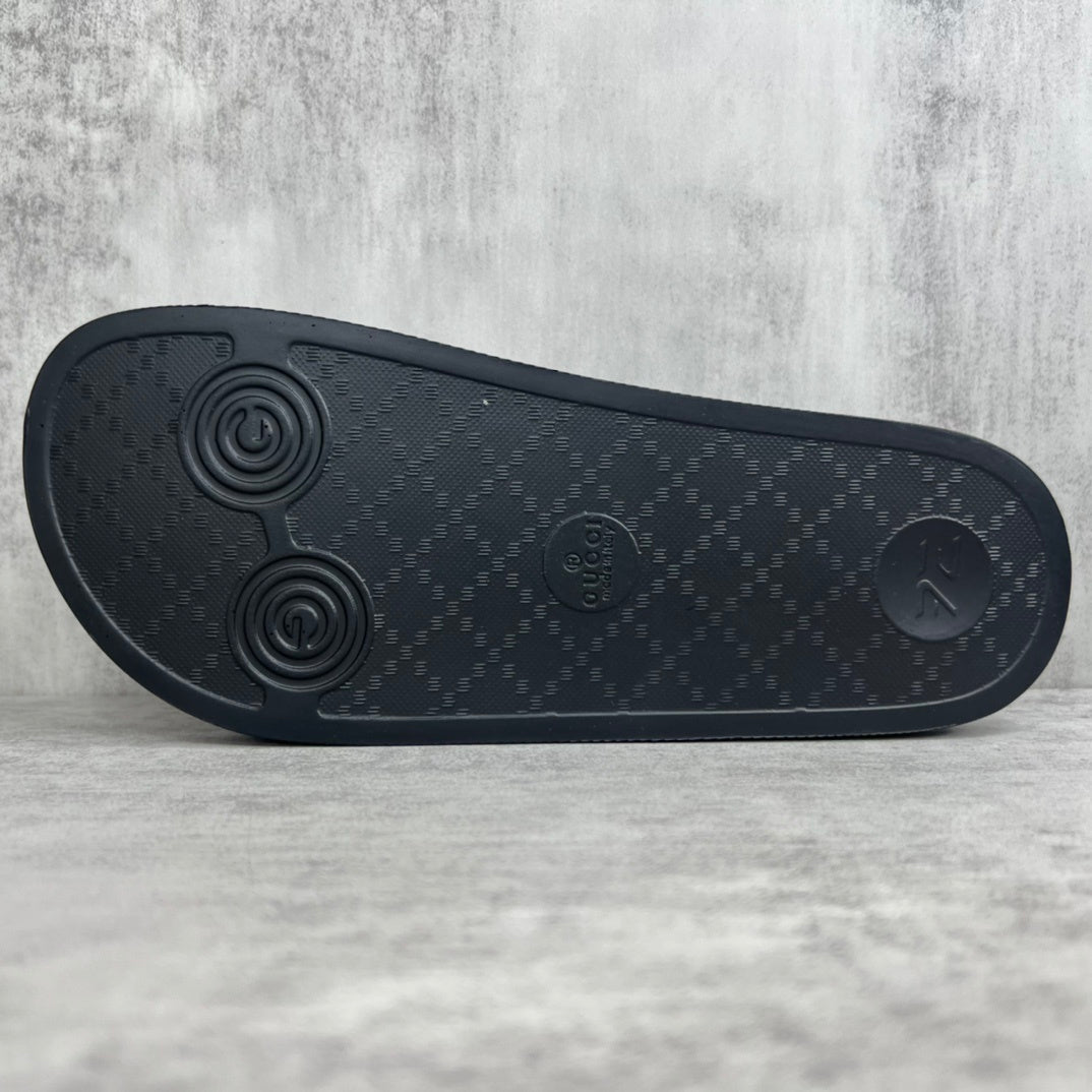 Gucci Snake Print "Black-Beige"