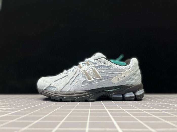 New Balance 1906R "Grey-Black Sole"