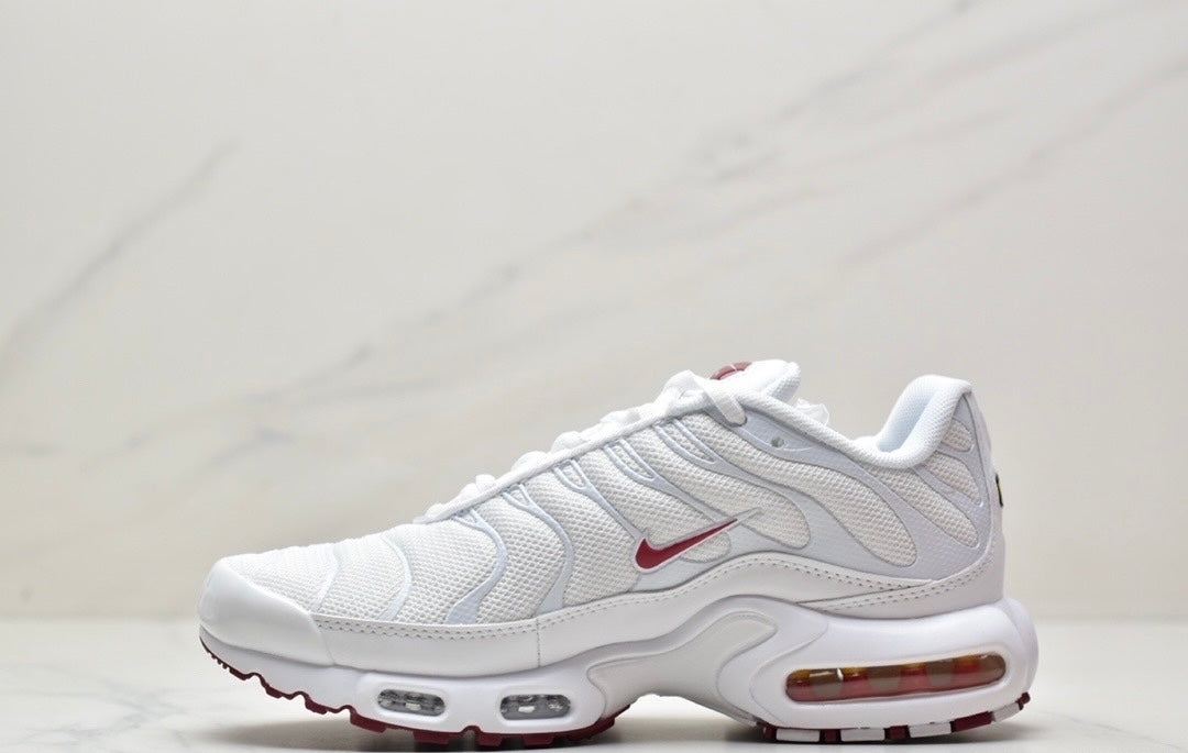 Nike Air VaporMax Plus “White-Maroon”