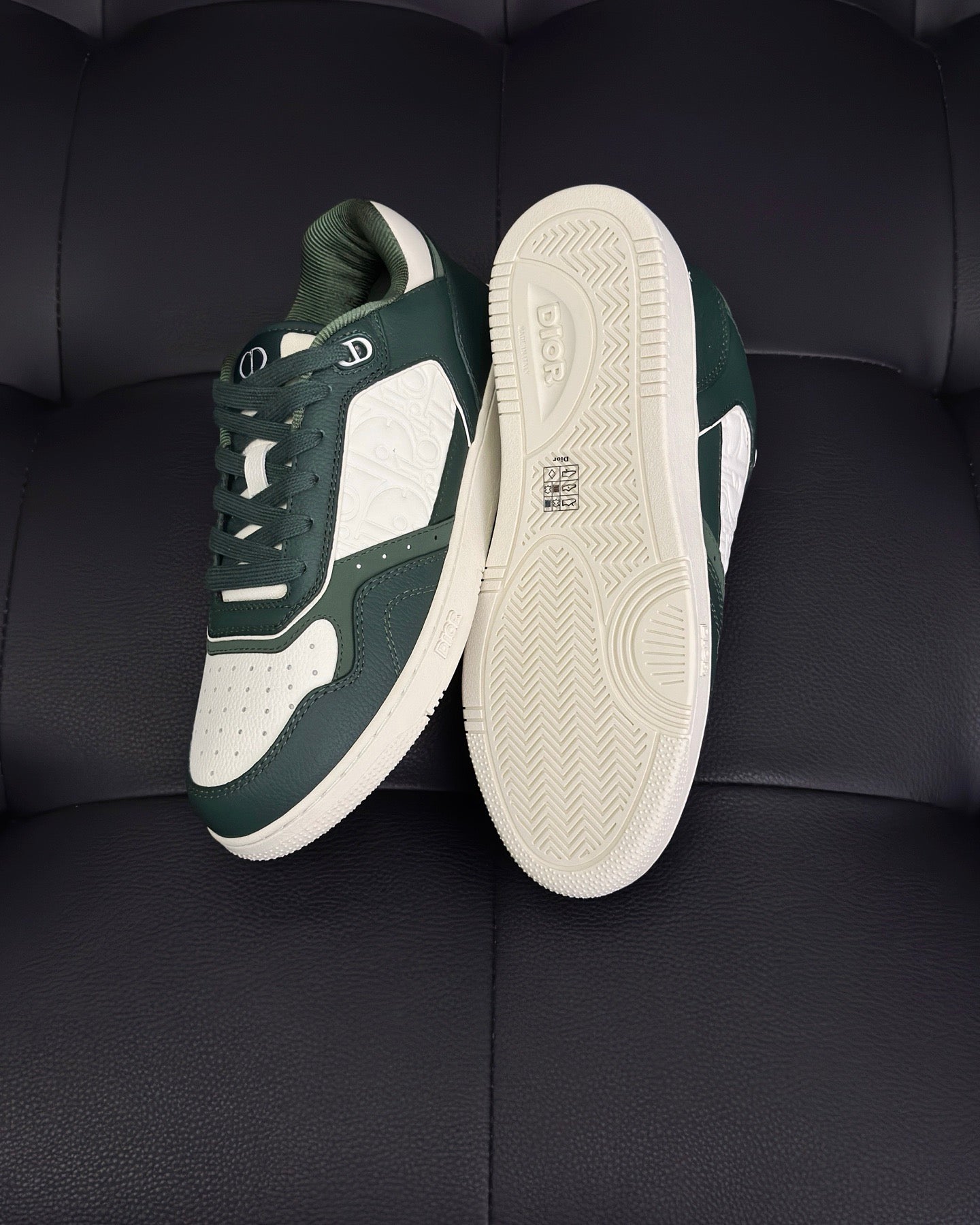 Dior B27 "Green-White"