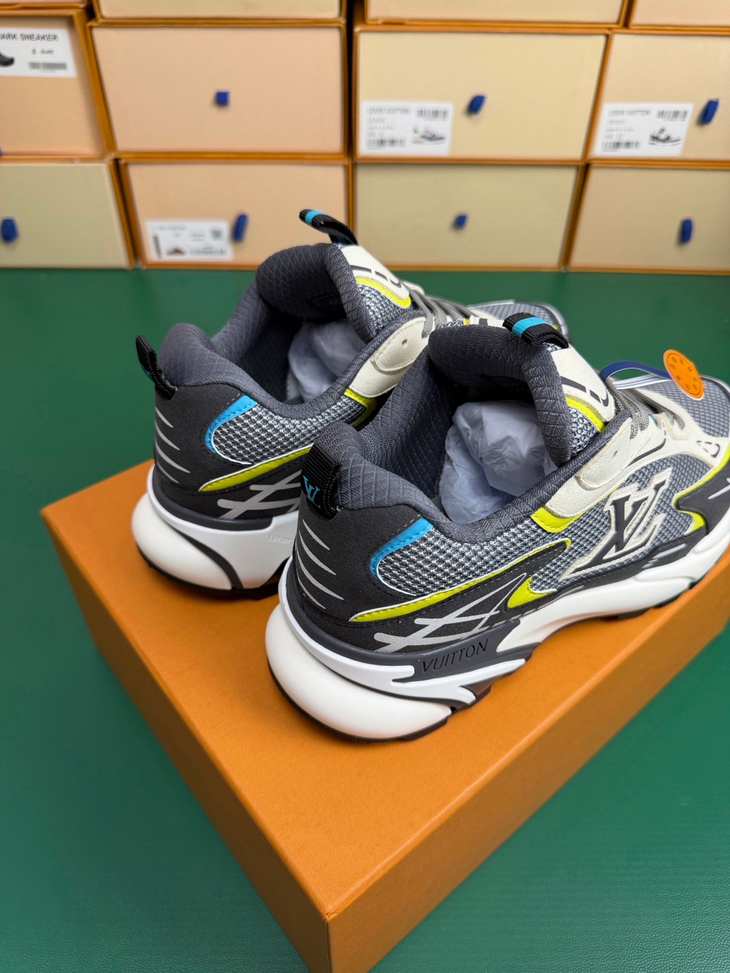 Louis Vuitton Tactic Runner "White-Black-Yellow"