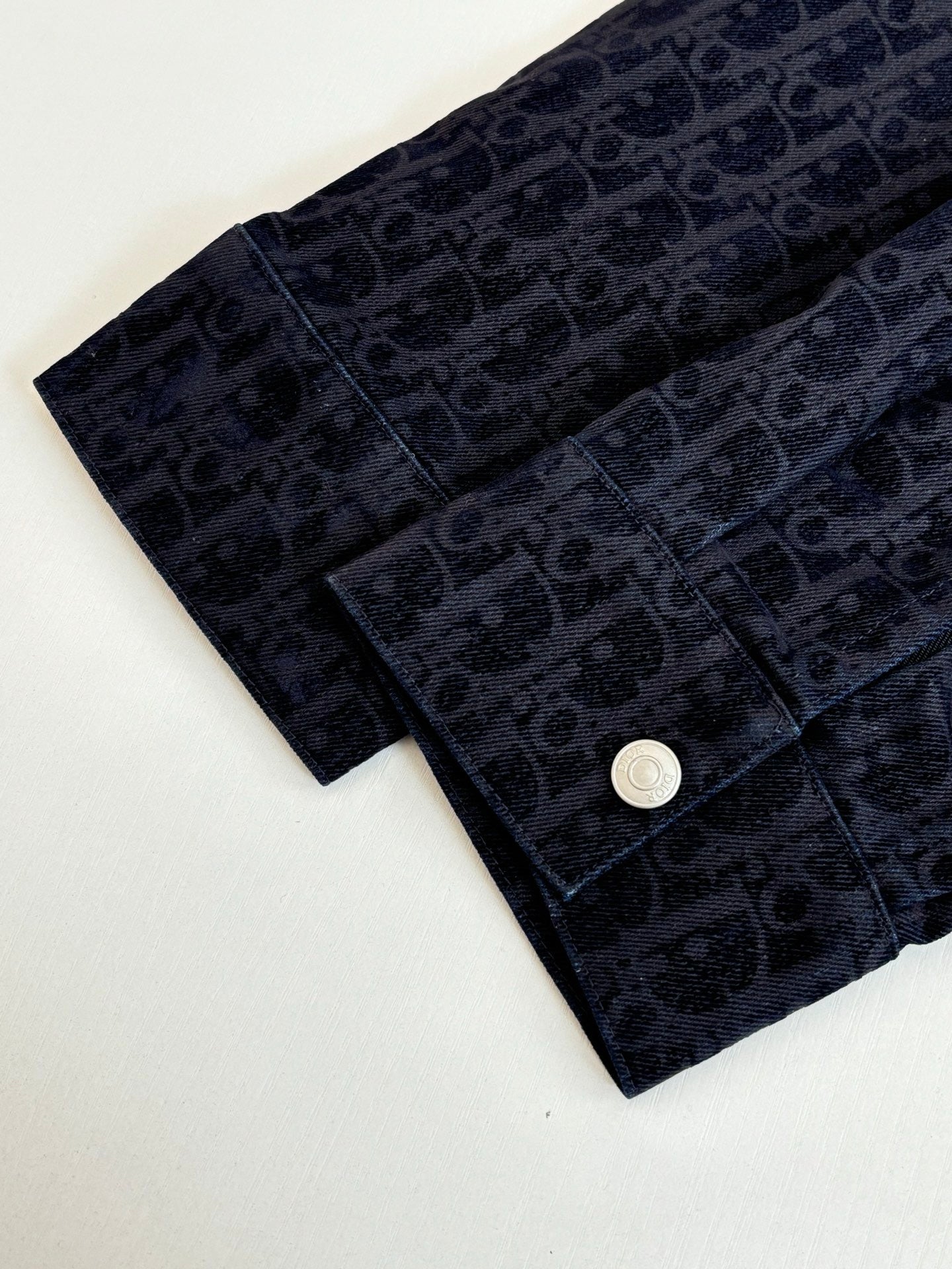 Dior Oblique Overshirt
Blue Cotton-Blend Twill