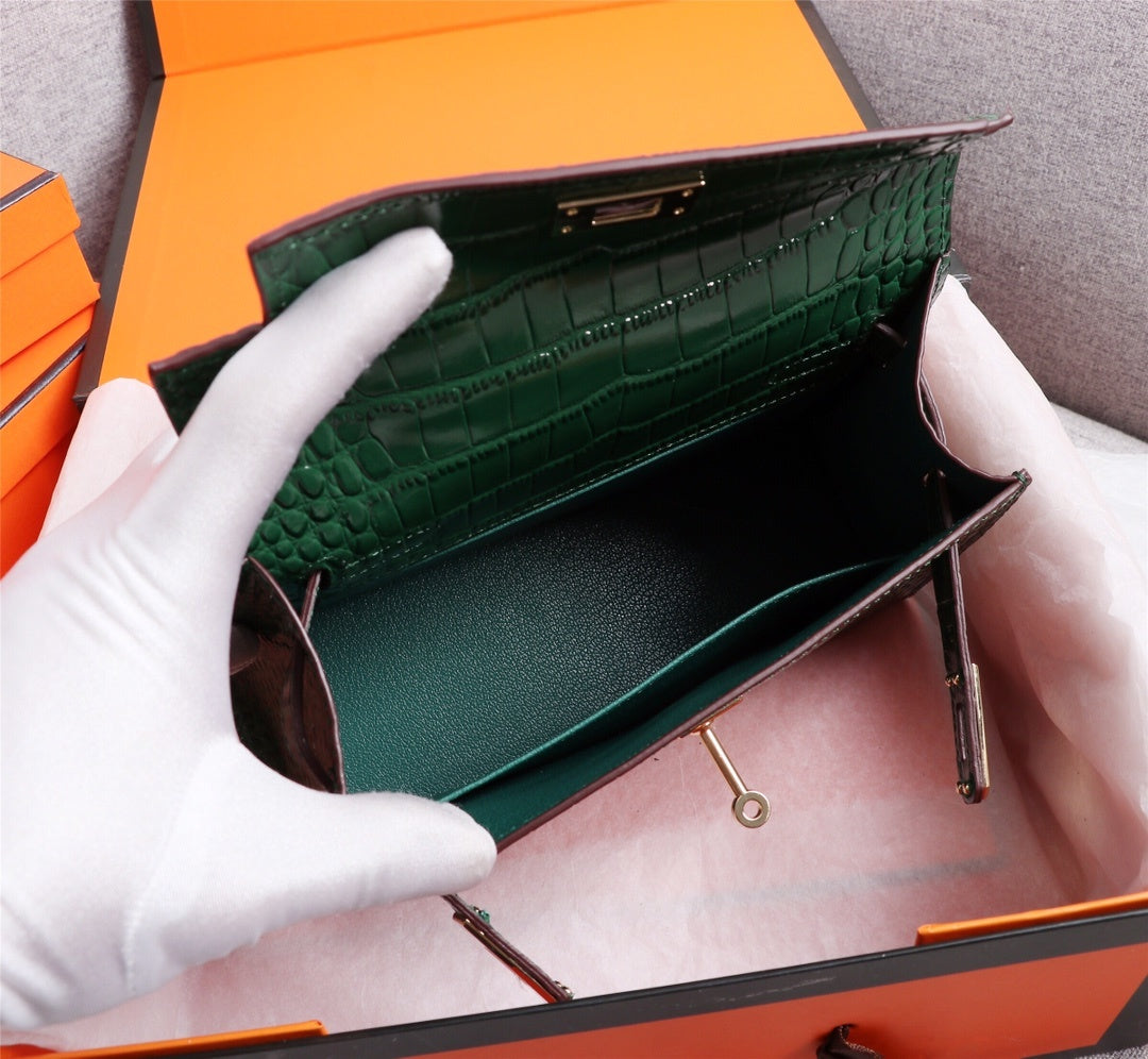 Hermès Aligator Leather Mini Kelly 20