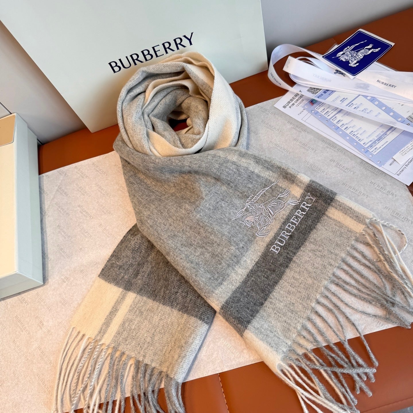 Burberry Cashmere Scarf "Grey-White"
