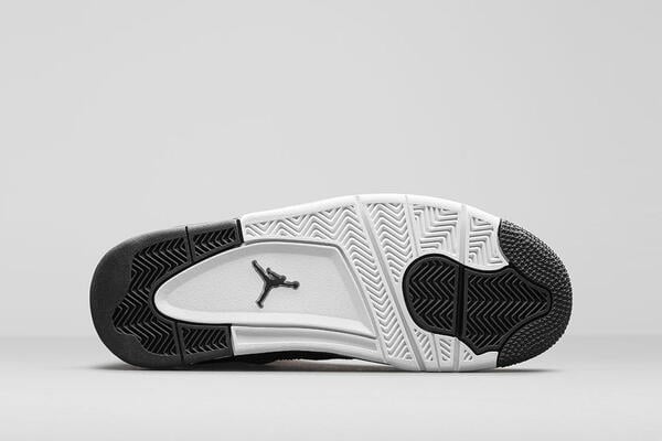 Air Jordan 4 Retro "Royalty"