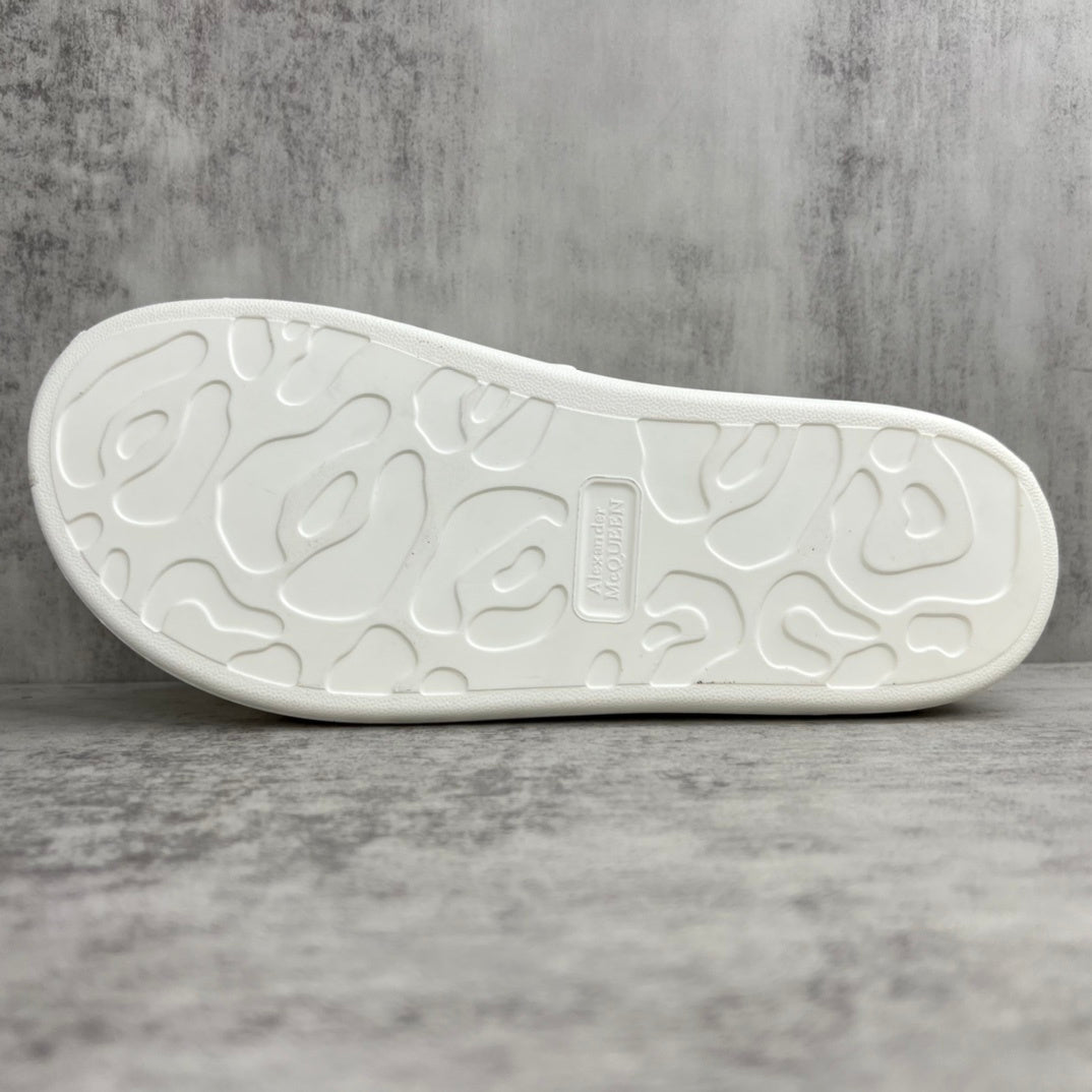 Alexander McQueen Rubber Pool Slide "White"