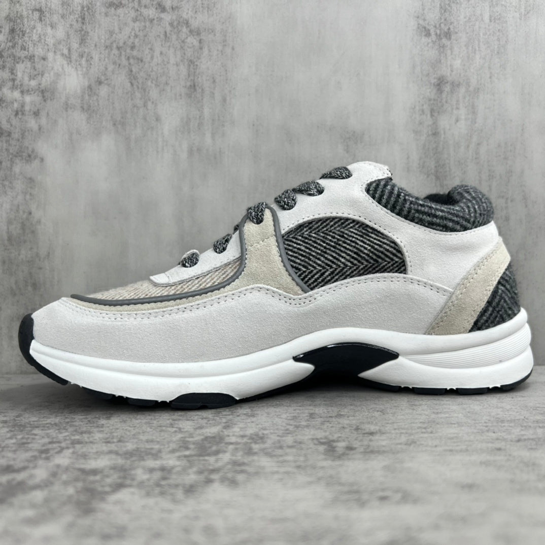 Chanel 22A "Grey-Beige"