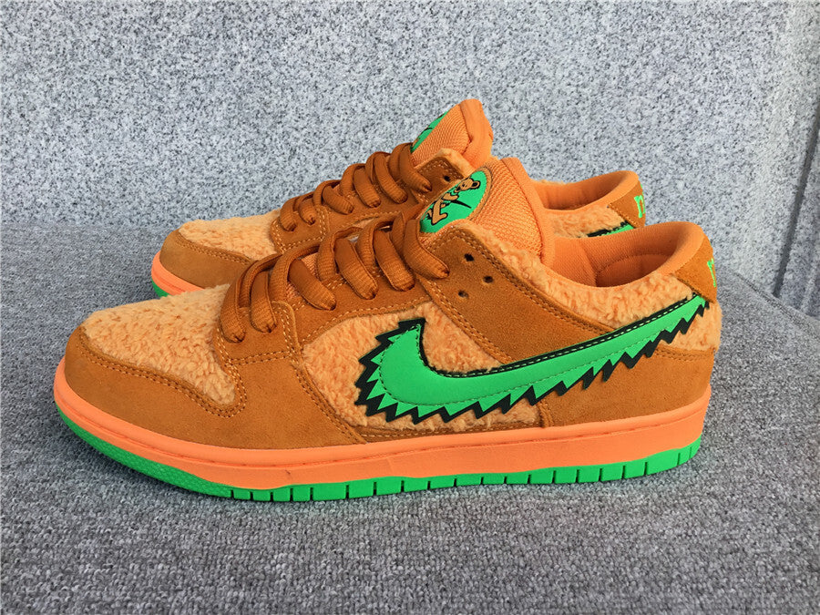 Grateful Dead x Nike SB Dunk Low “Orange Bear”