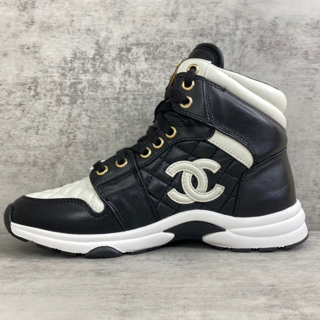 Chanel Interlocking CC Hgh-Top "Black-White"