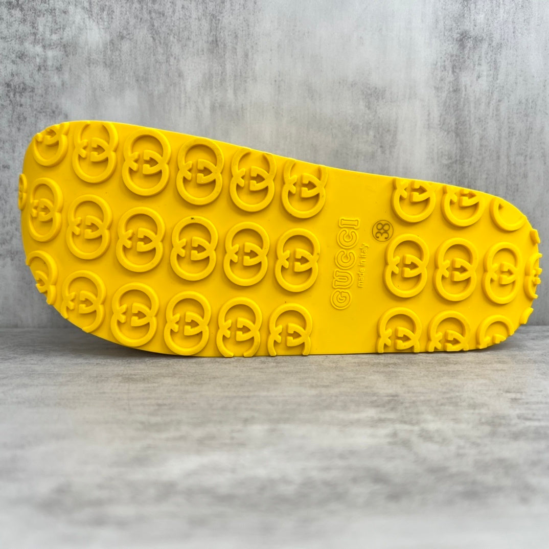 Gucci Slides "Yellow"