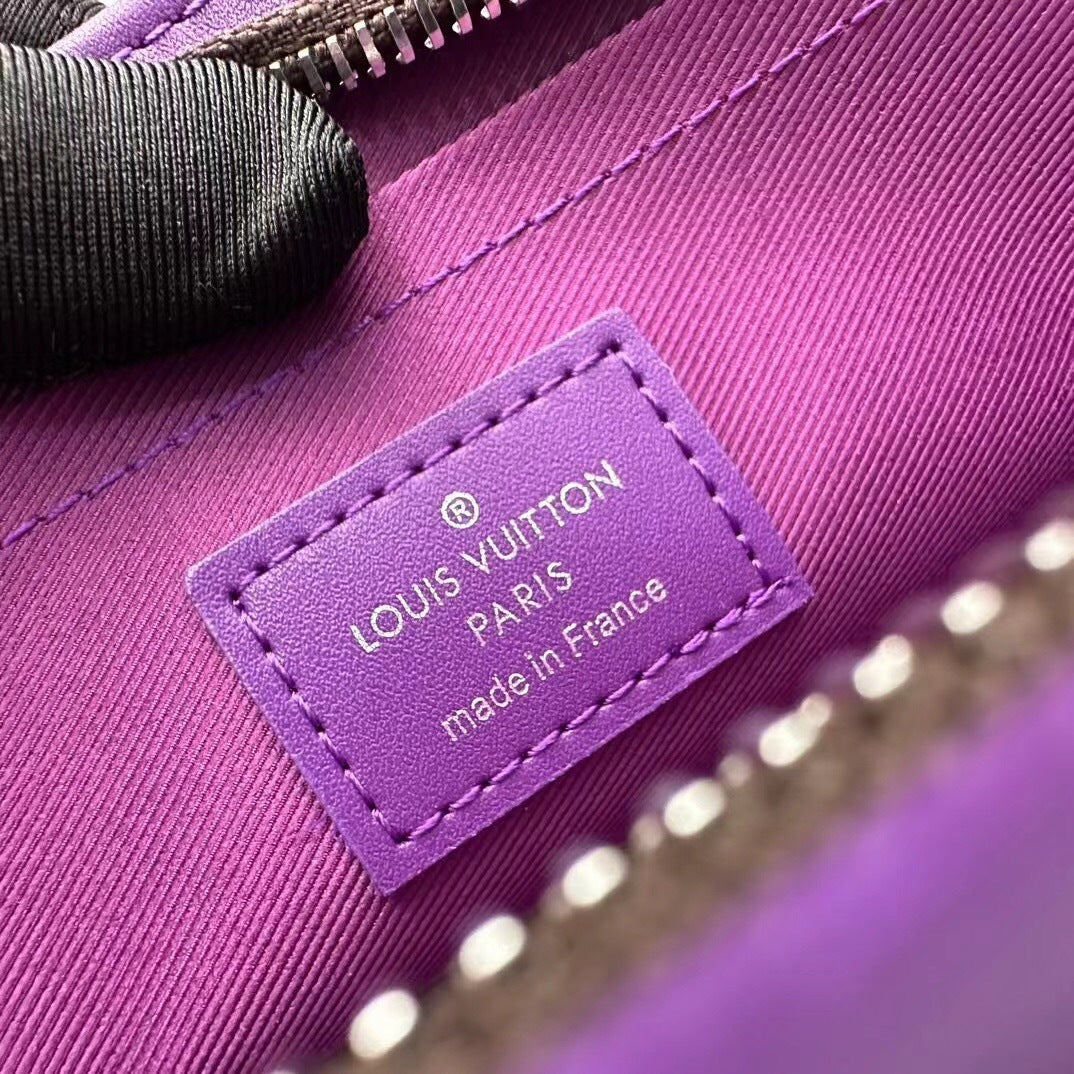 Louis Vuitton Pochette Voyage MM