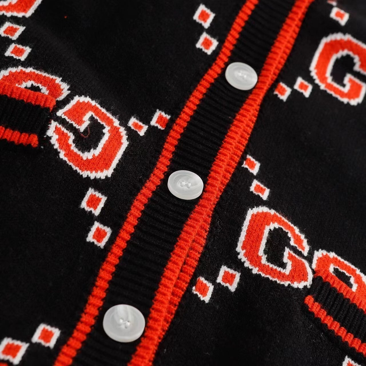 Gucci Cardigan "Black-Red"