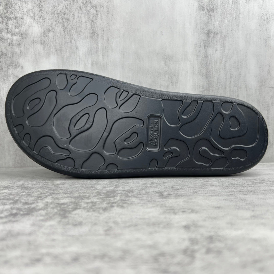 Alexander Mcqueen Pool Slides "Black"