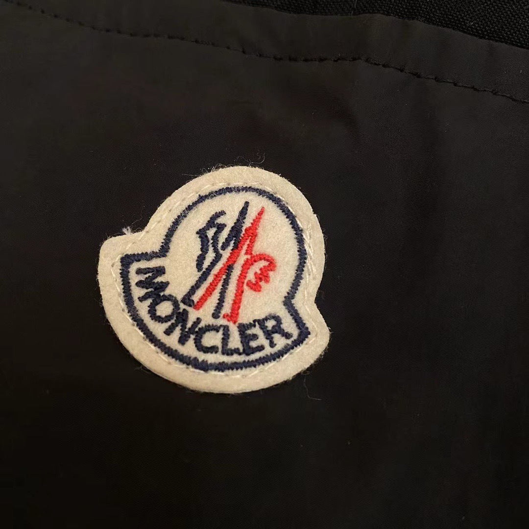 Moncler Cargo Shorts "Black"