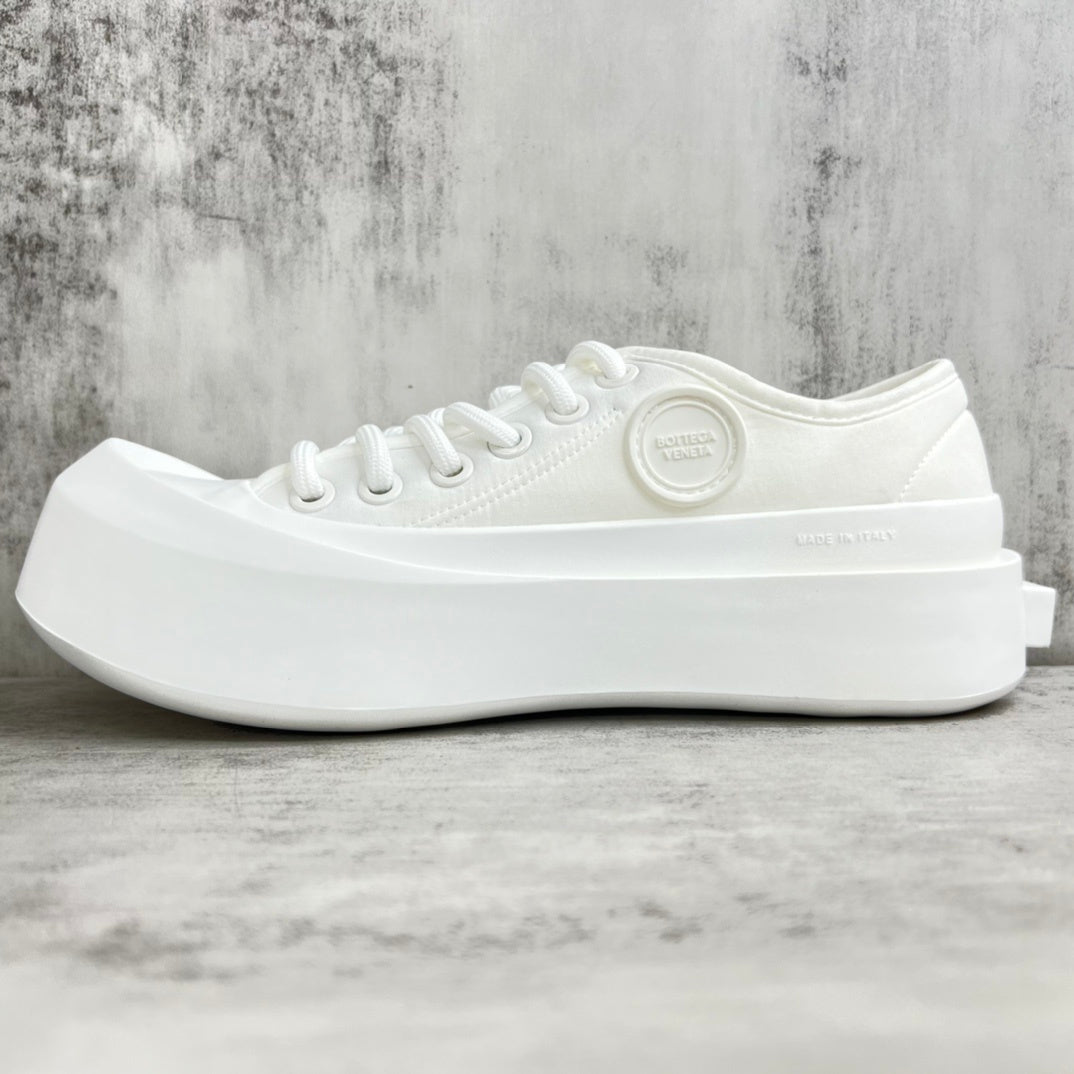 Bottega Veneta Jumbo "White"