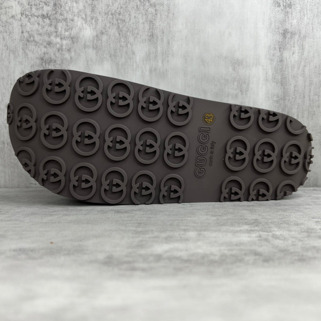 Gucci Slides "Black"