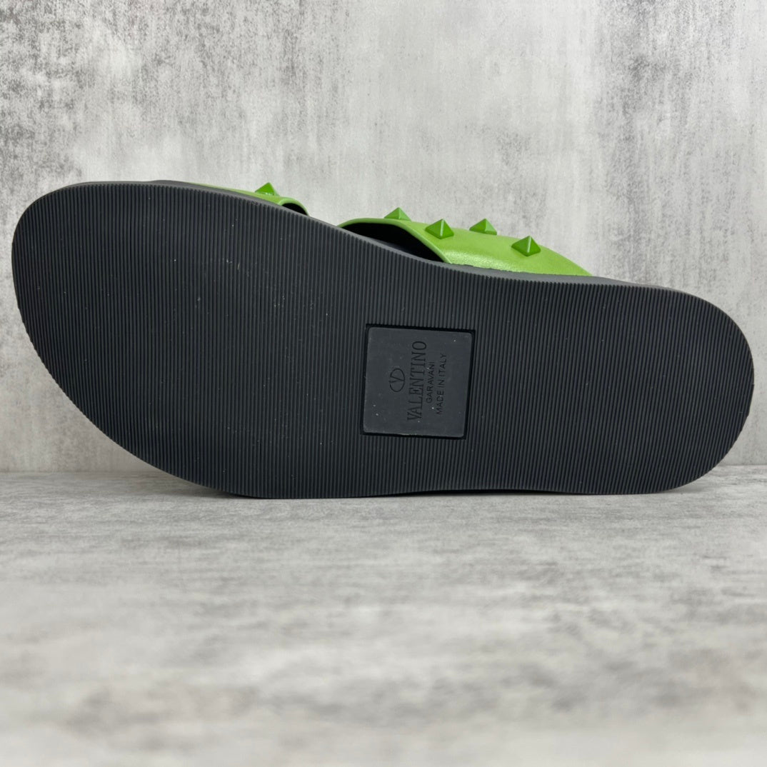 Valentino Garavani Rockstud Slides "Green-Black"