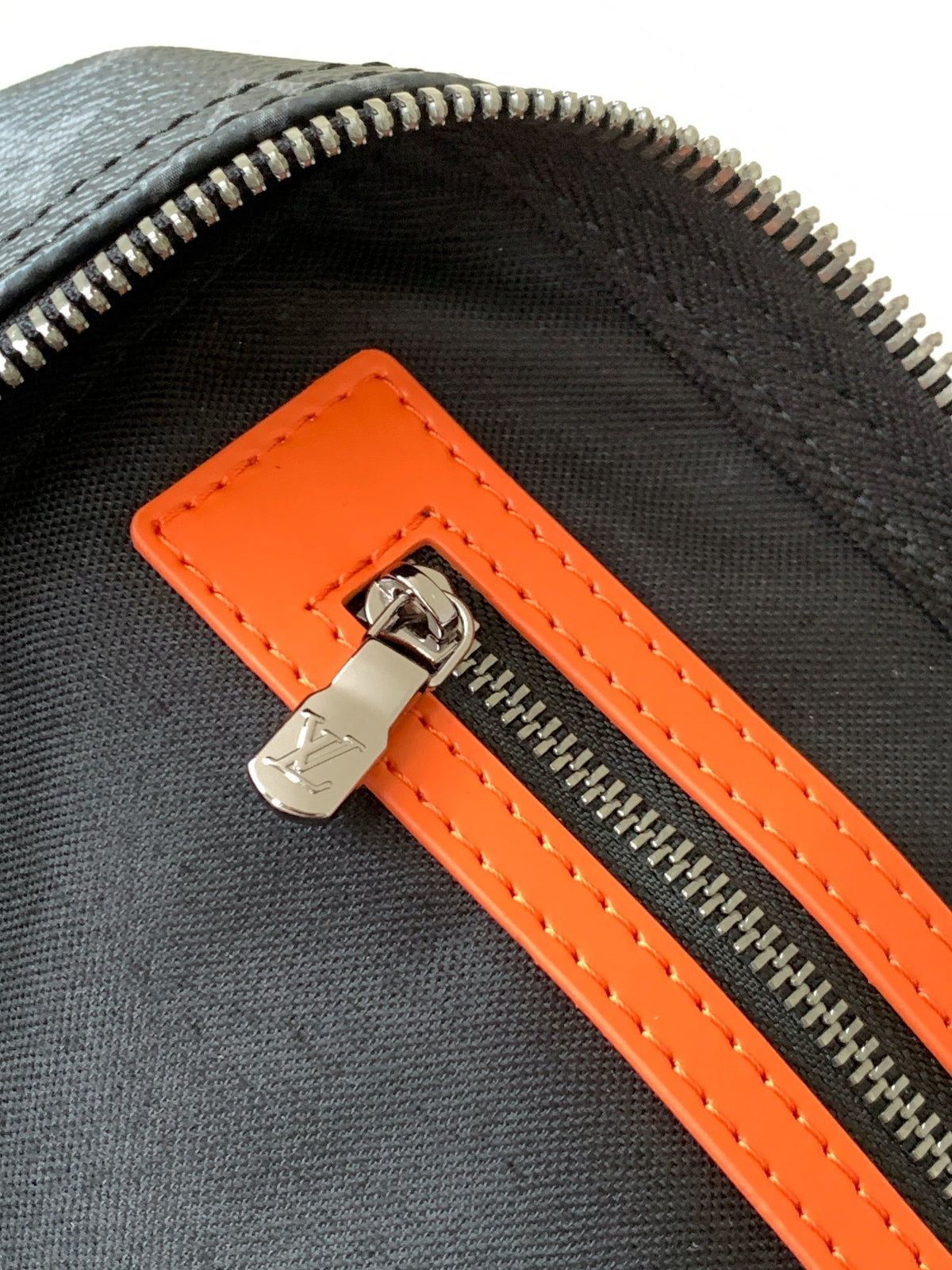 Louis Vuitton Keepall Bandoulière 55