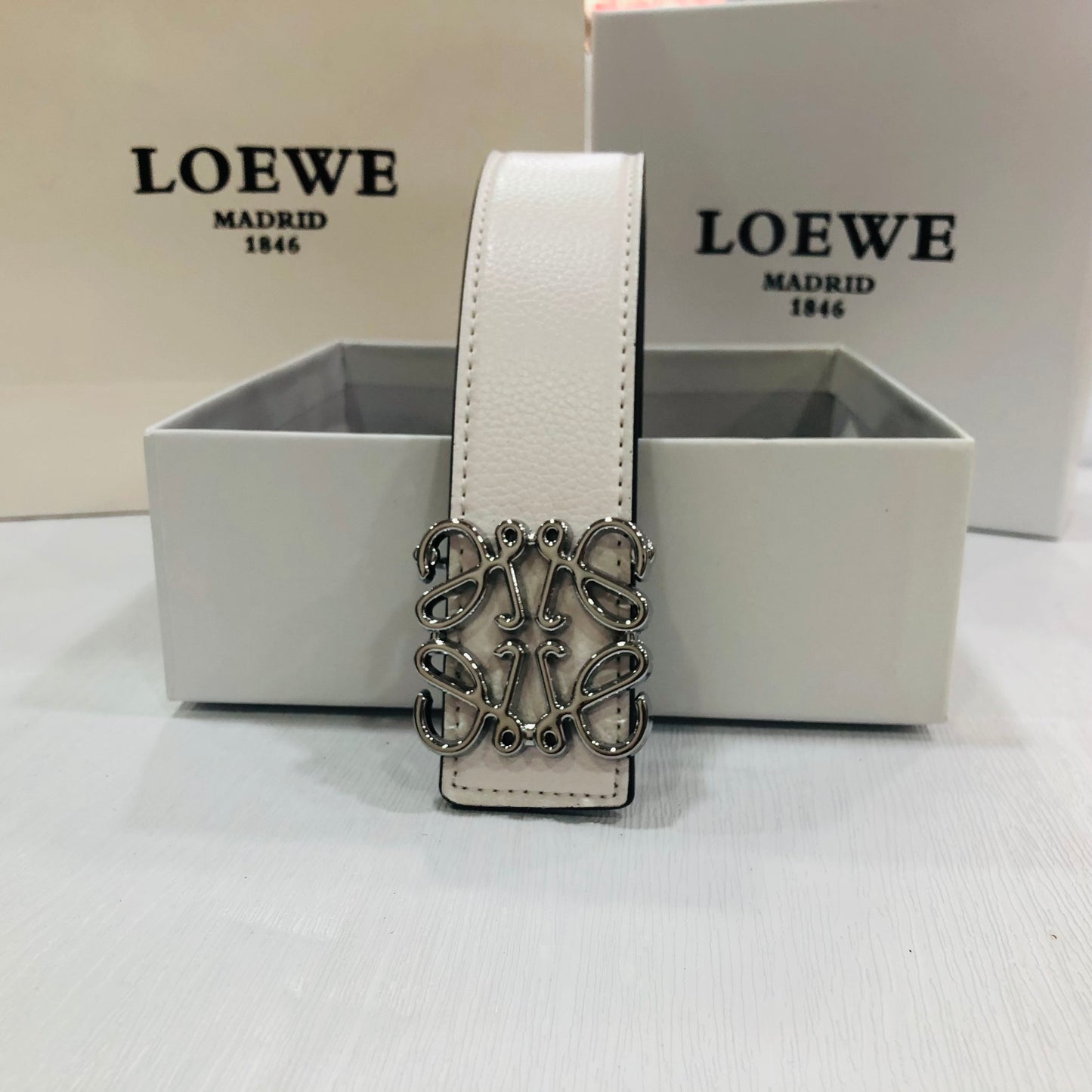 Loewe Anagram Leather Belt "White-Silver"