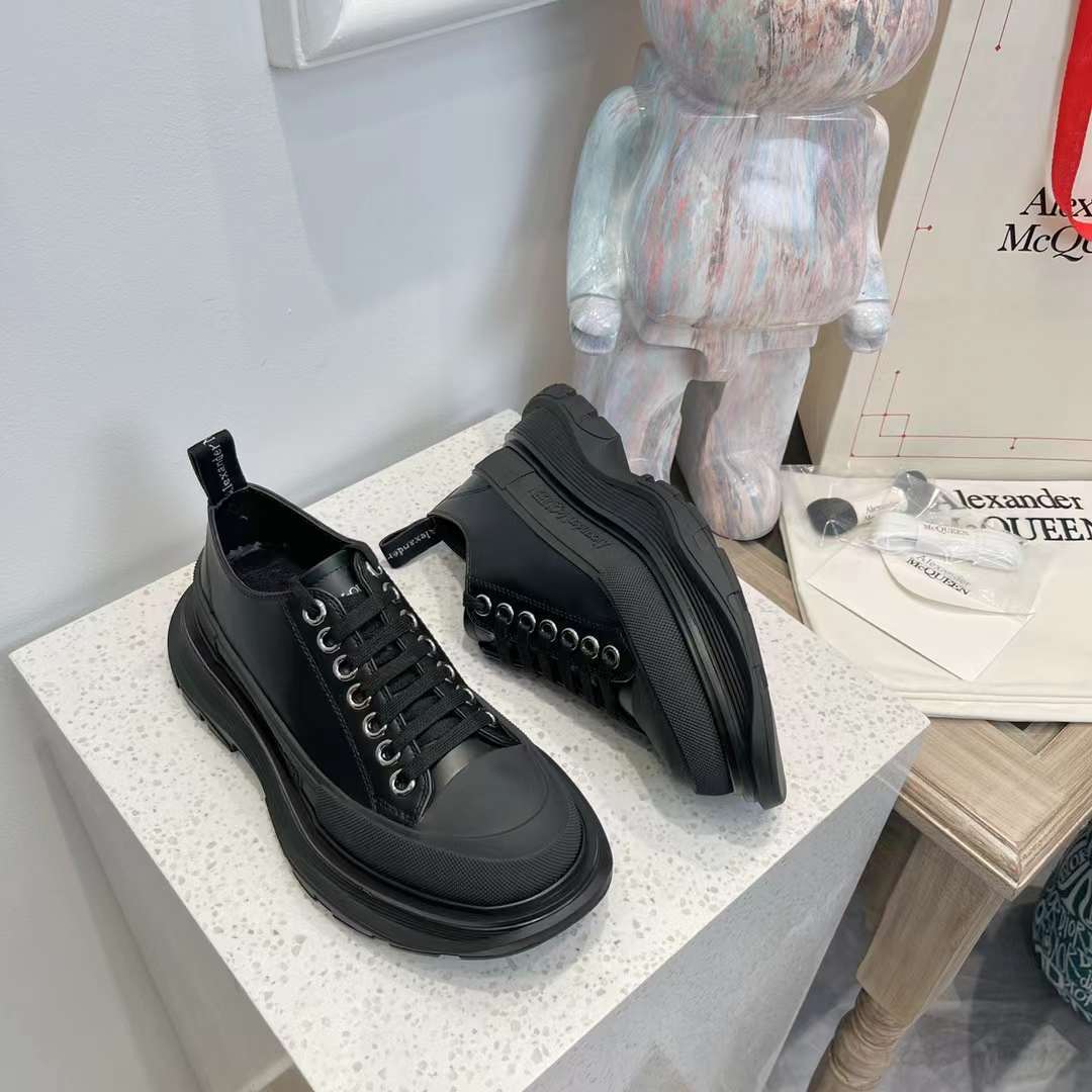Alexander McQueen Tread Slick Leather Low "Black"